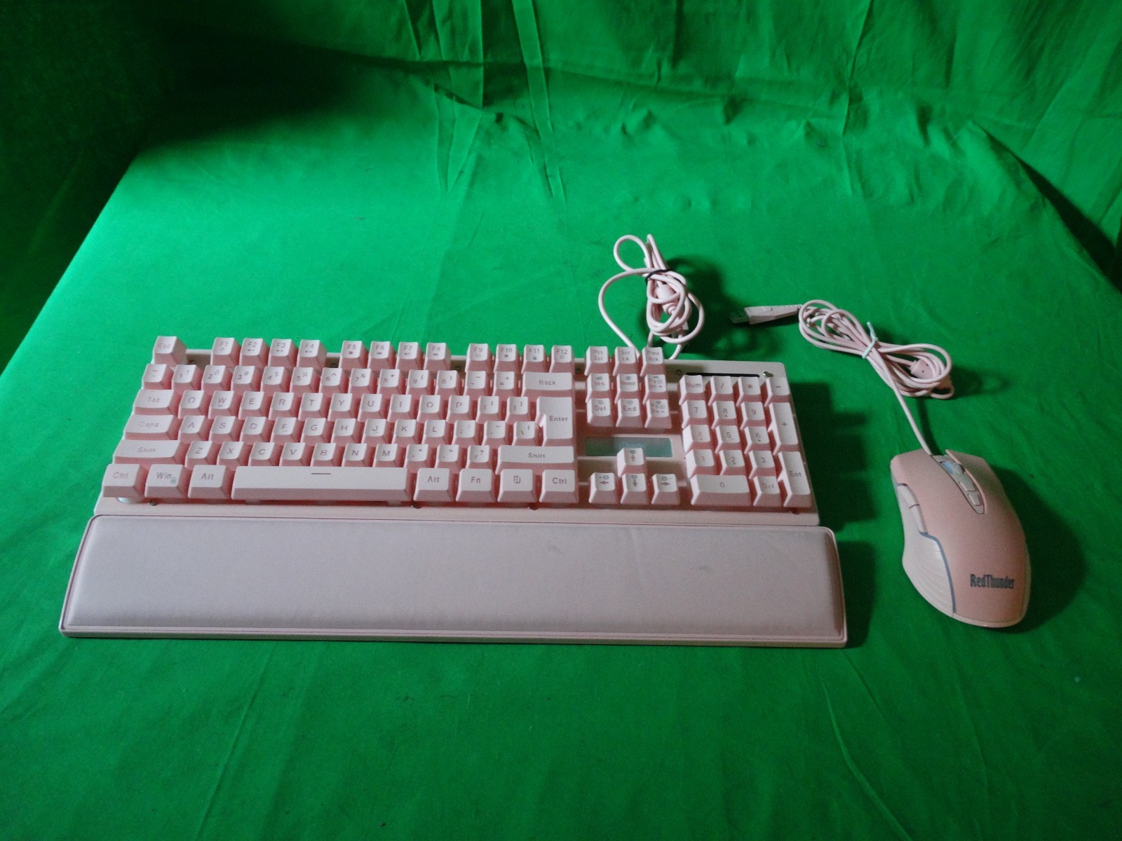RedThunder K10 Wired Backlit Keyboard w/M10 Optical Mouse & Wrist Rest Combo