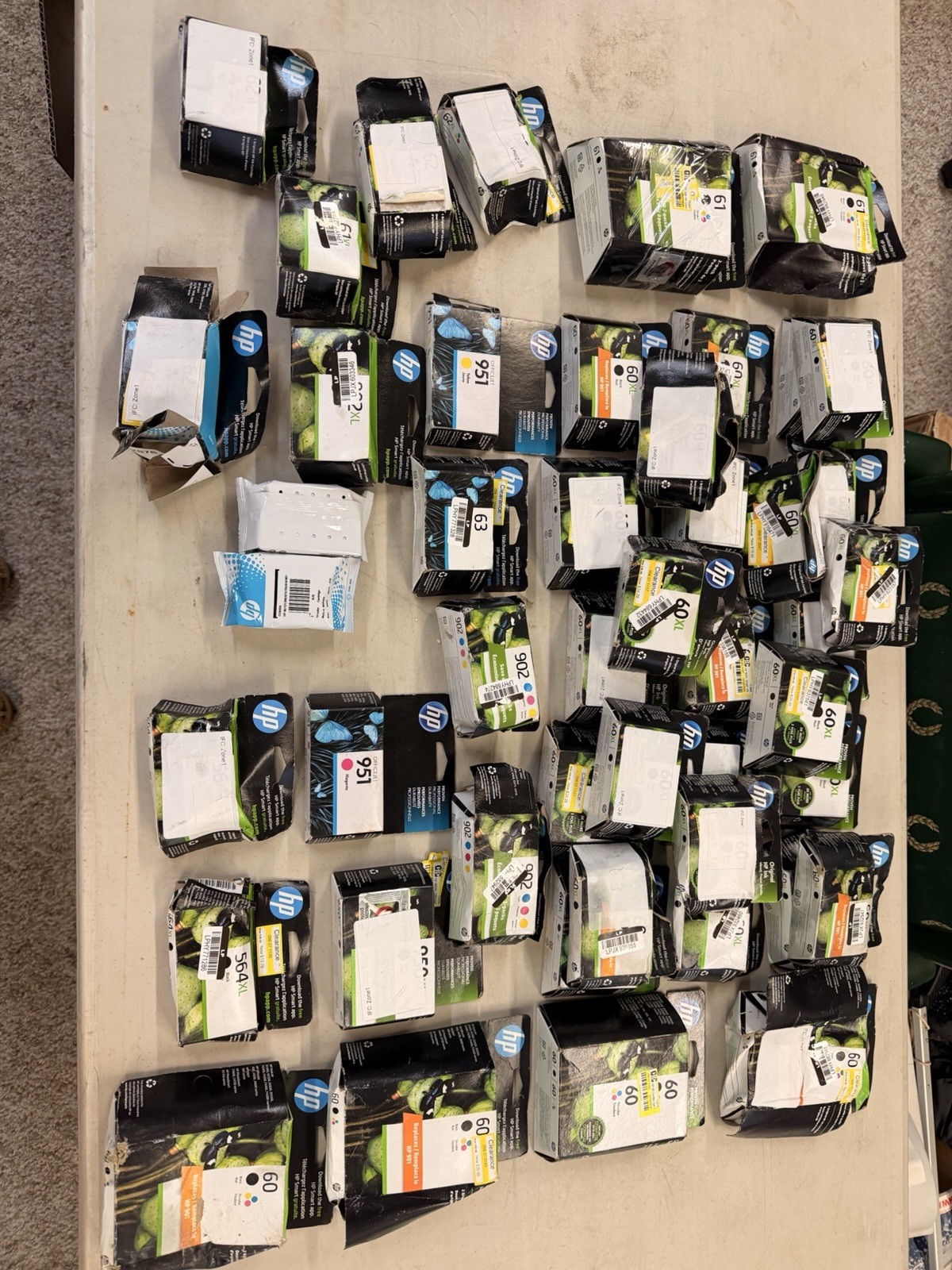 HP Ink Lot 47 Pieces (HP 61 & HP 60) Genuine HP INK - See Pictures - 47 Units