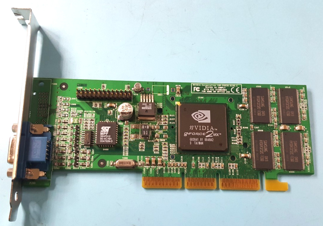 NVIDIA CN-015UMJ-44571 / 180-P0039-0100-C Video Card
