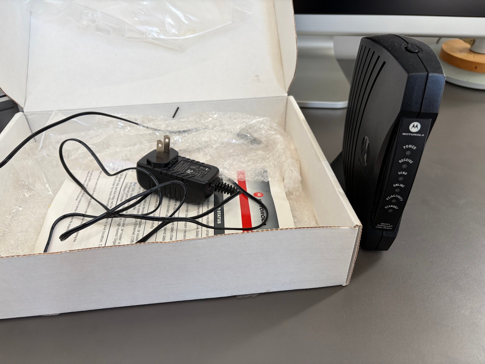 Motorola SURFboard SB5101U Cable Modem 