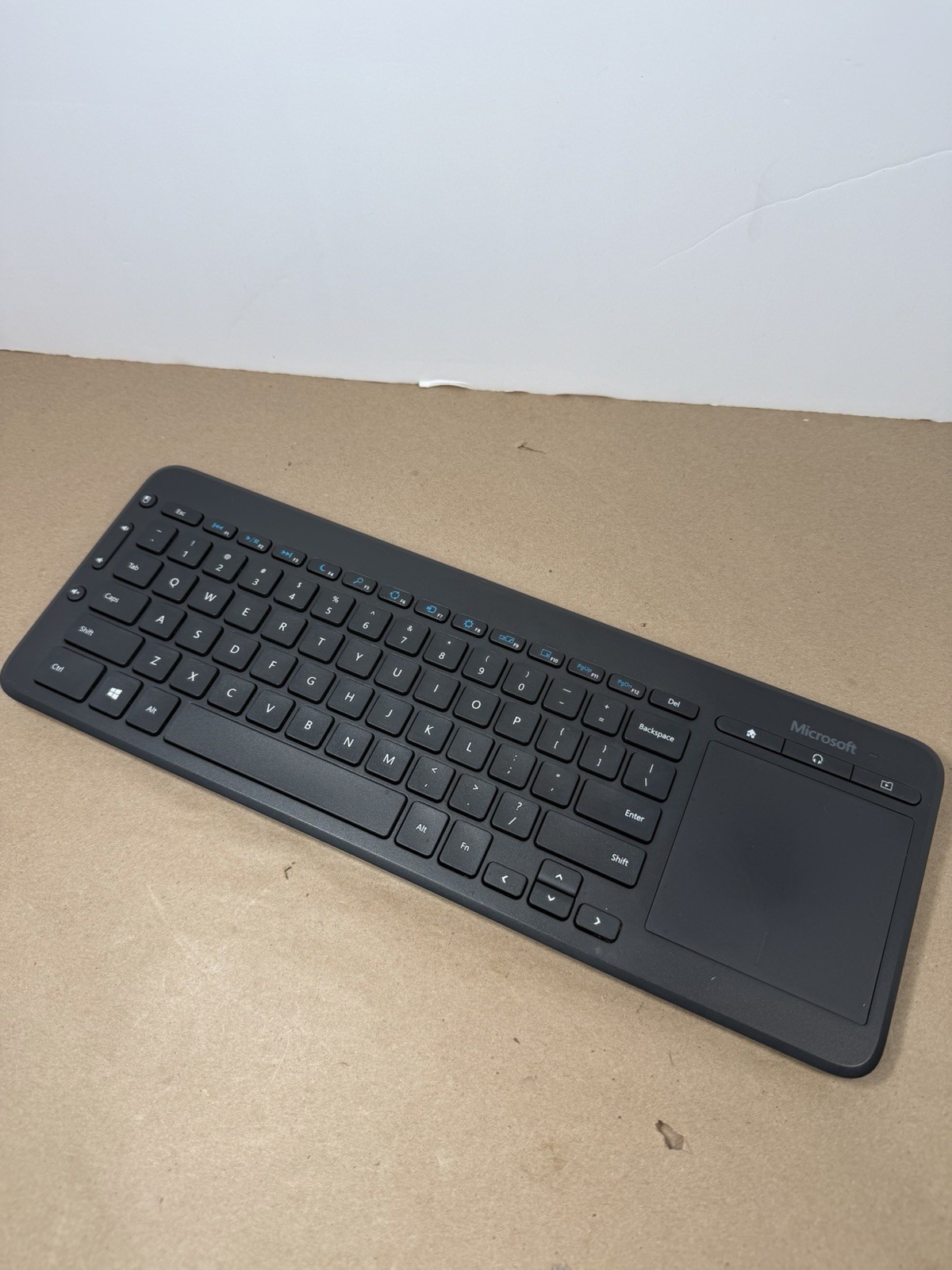 Microsoft All-In-One Media Wireless Keyboard with USB Receiver 1632 Works