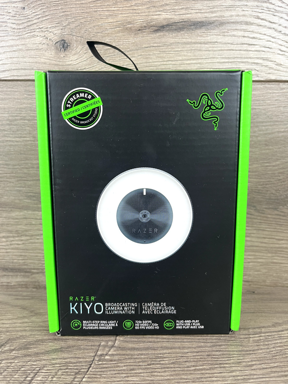 Razer Kiyo Full HD 1080p Illuminated Ring Streaming Broadcasting Camera Webcam