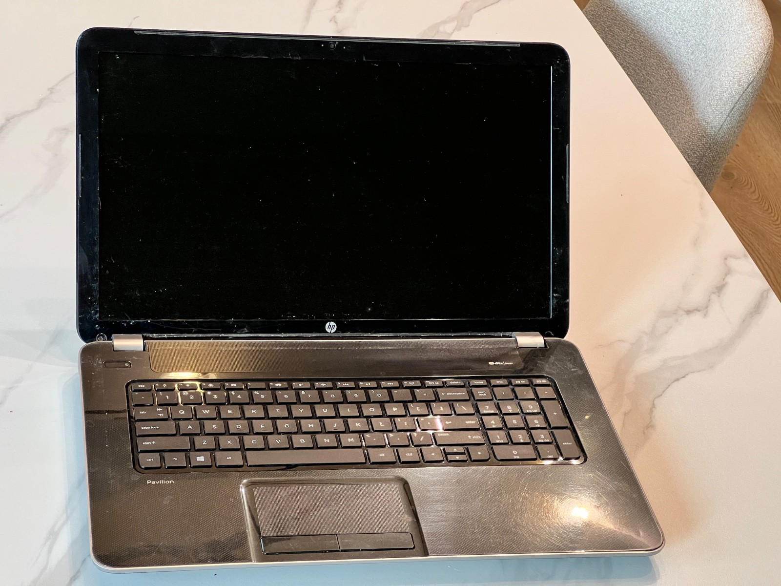 HP Pavilion 17-E123CL Laptop NO RAM HDD - For Parts - Untested