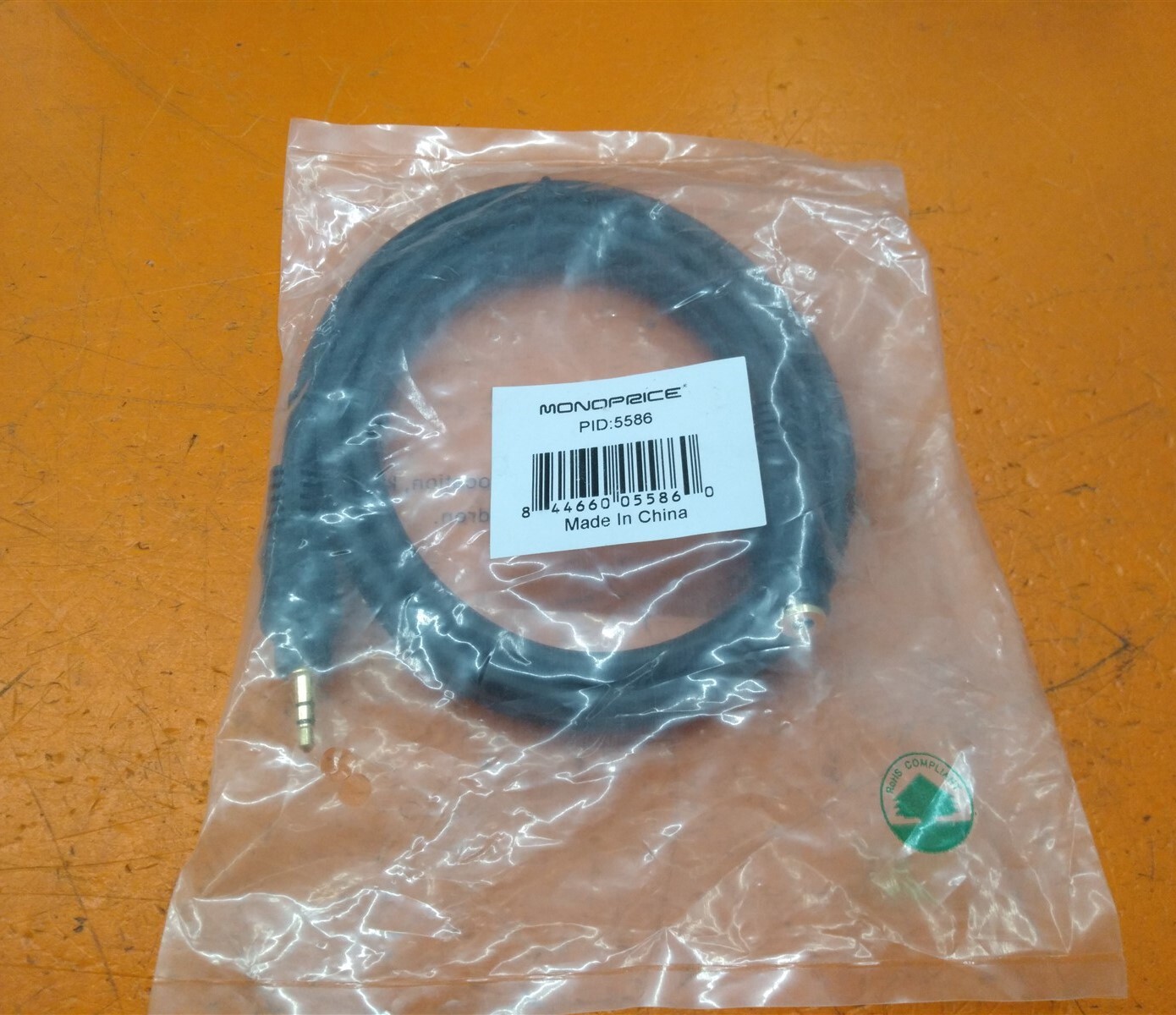 ⭐️⭐️⭐️⭐️⭐️ Monoprice 5586 Audio Extension Black