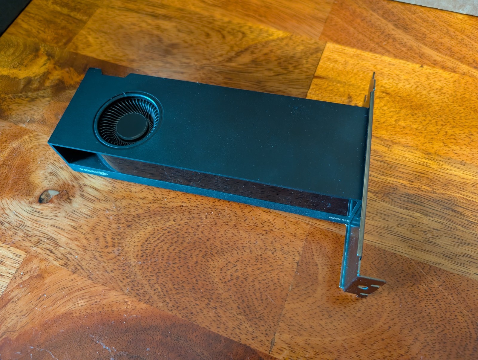 NVIDIA Quadro RTX A2000 6GB GDDR6 | full and low profile bracket, miniDP cable