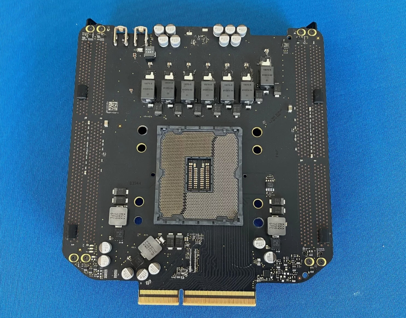 LOGIC BOARD CPU RISER CARD - Apple Mac Pro A1481 Late 2013 820-5494-A