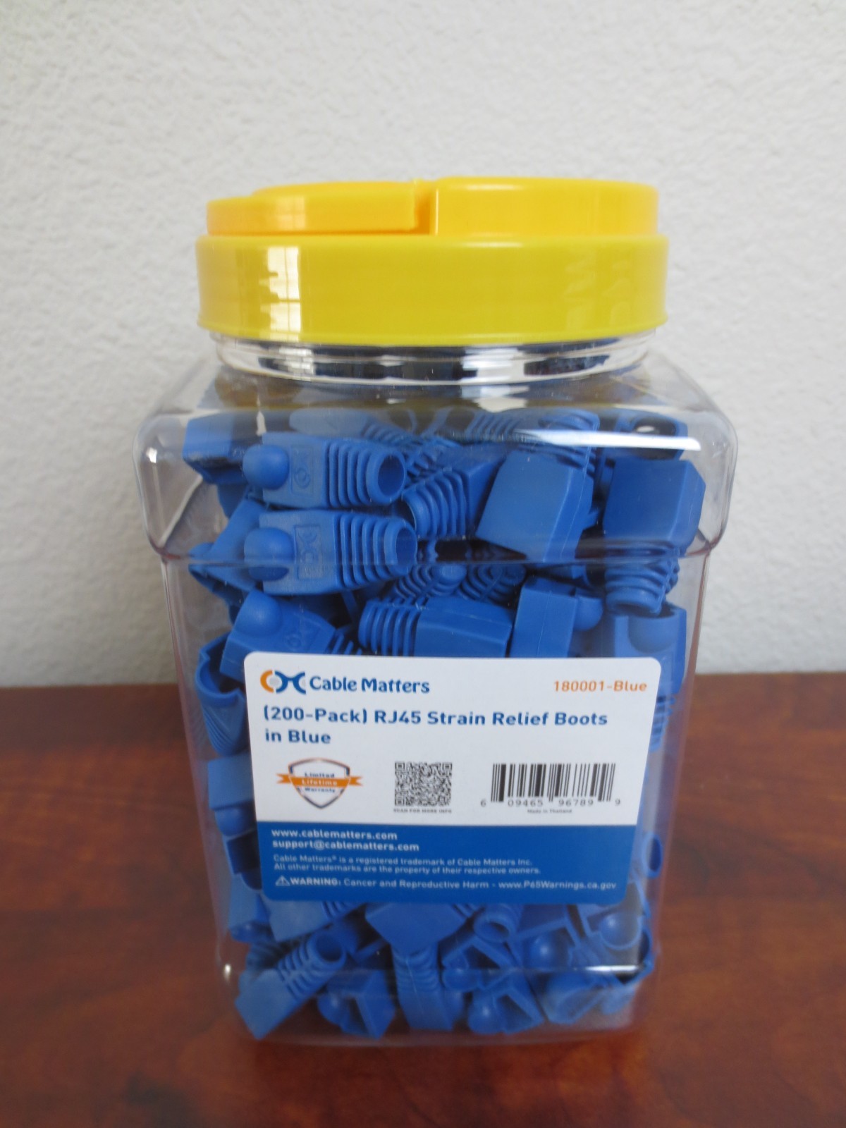 Cable Matters 200-Pack RJ45 Strain Relief Boots In Blue 180001-Blue