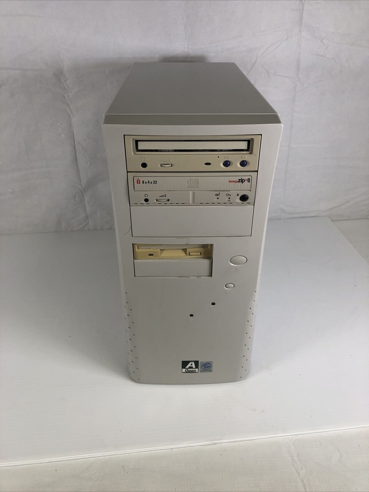 Vintage AOpen PC Intel Pentium III 800EB I 384 MB Ram I NO HDD I NO OS
