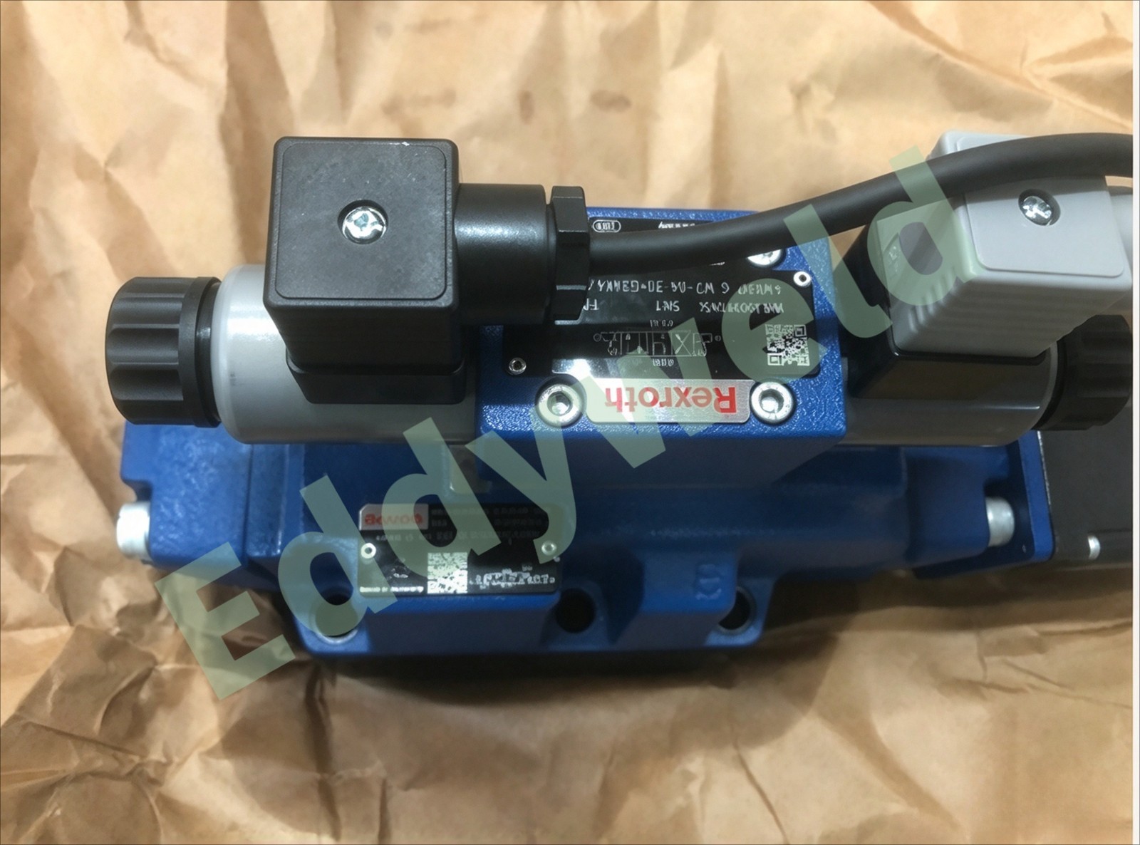 1PC R900973362 4WRKE25W6-350L-3X/6EG24K31/A1D3M Bosch Rexroth Valve