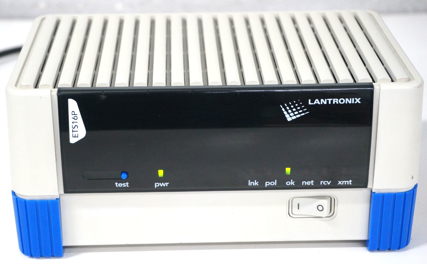 Lantronix - ETS16P - Terminal Server with 16 Ports and RJ45/AUI 8 port USED