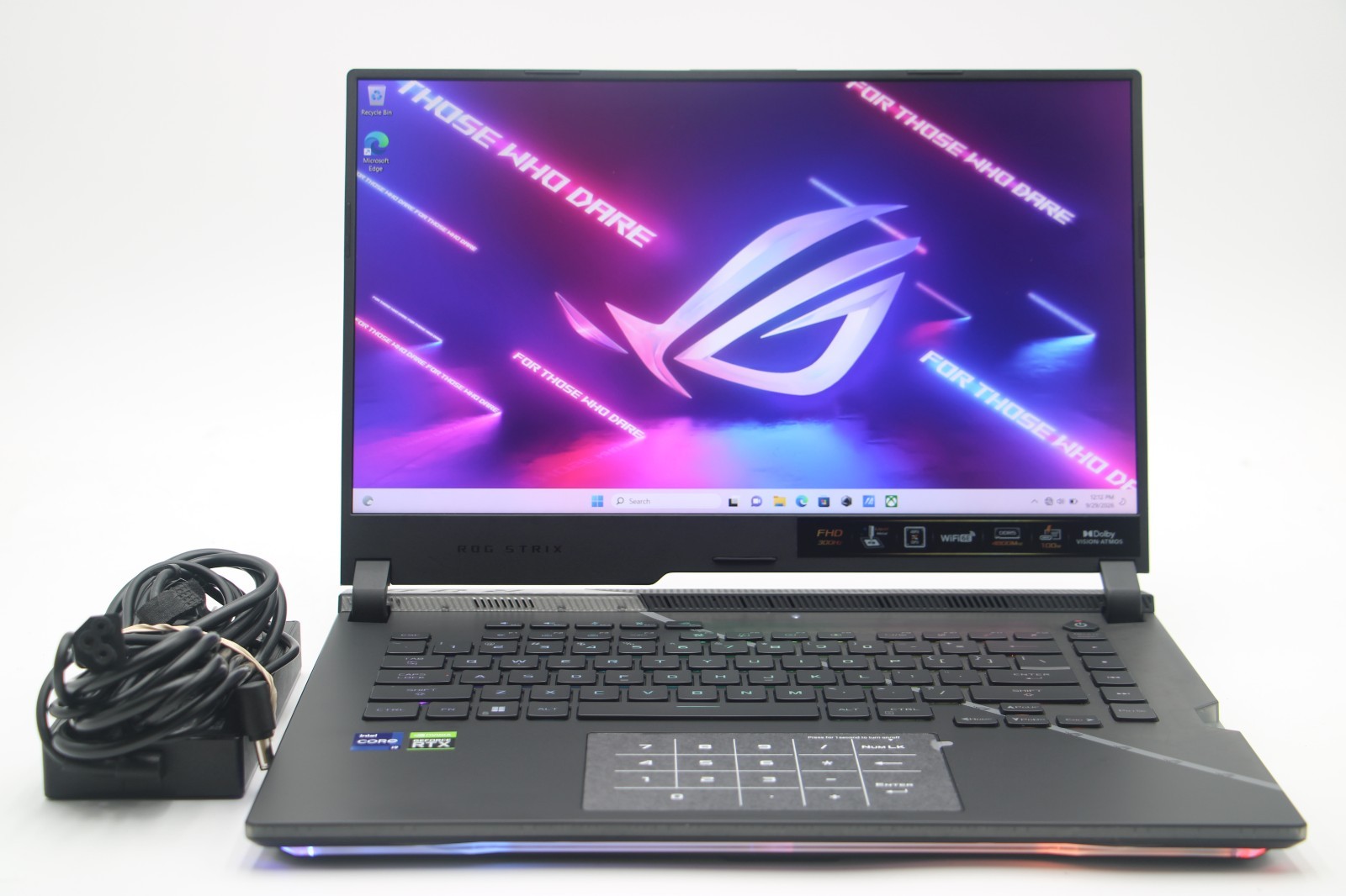 ASUS ROG STRIX Scar G533Z *2.5GHz i9-12900H/16GB RAM/1TB SSD/NVIDIA RTX 3070 Ti*