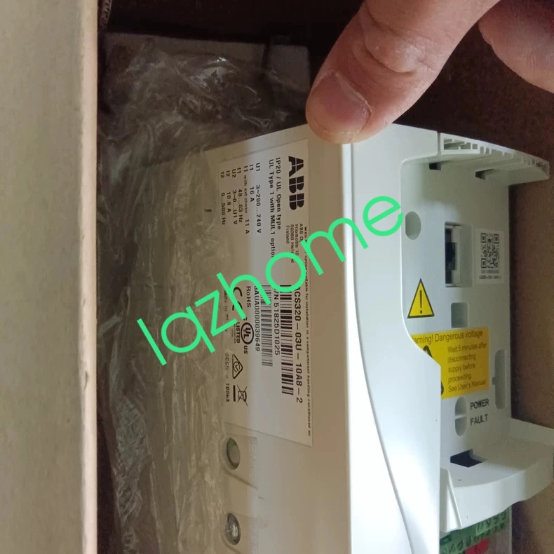 1PCS ABB ACS320-03U-10A8-2 frequency converter new via FedEx or DHL