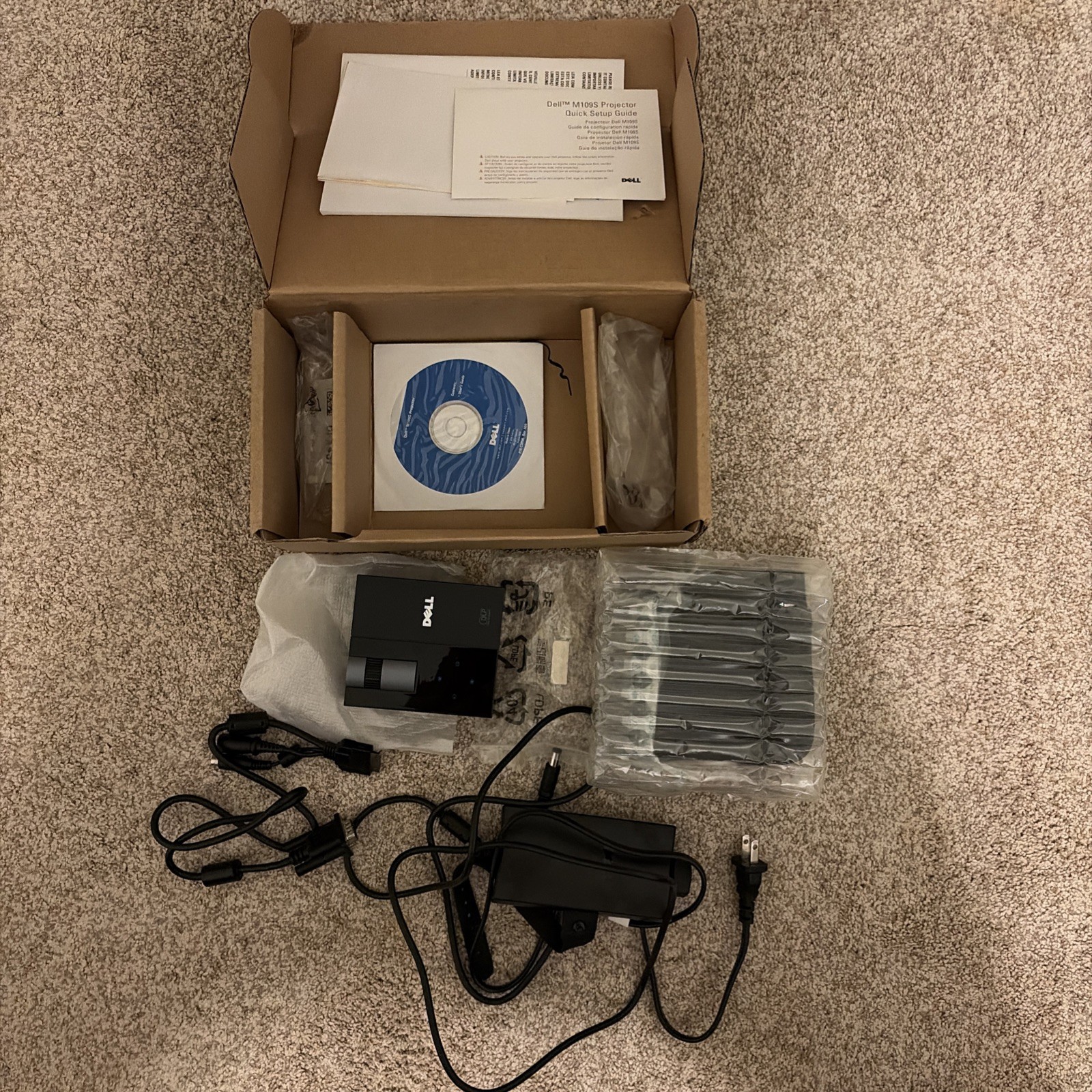 Genuine Original OEM Dell M109S DLP Portable Projector with Cords OPEN BOX