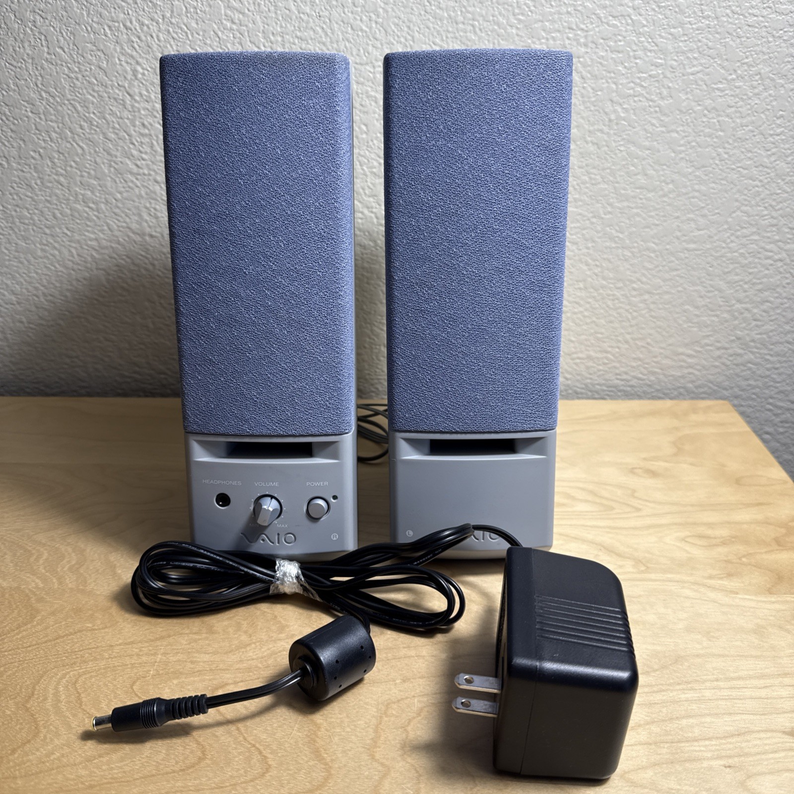 Sony Speakers Model PCVA-SP2 w/ Power Supply - Tested