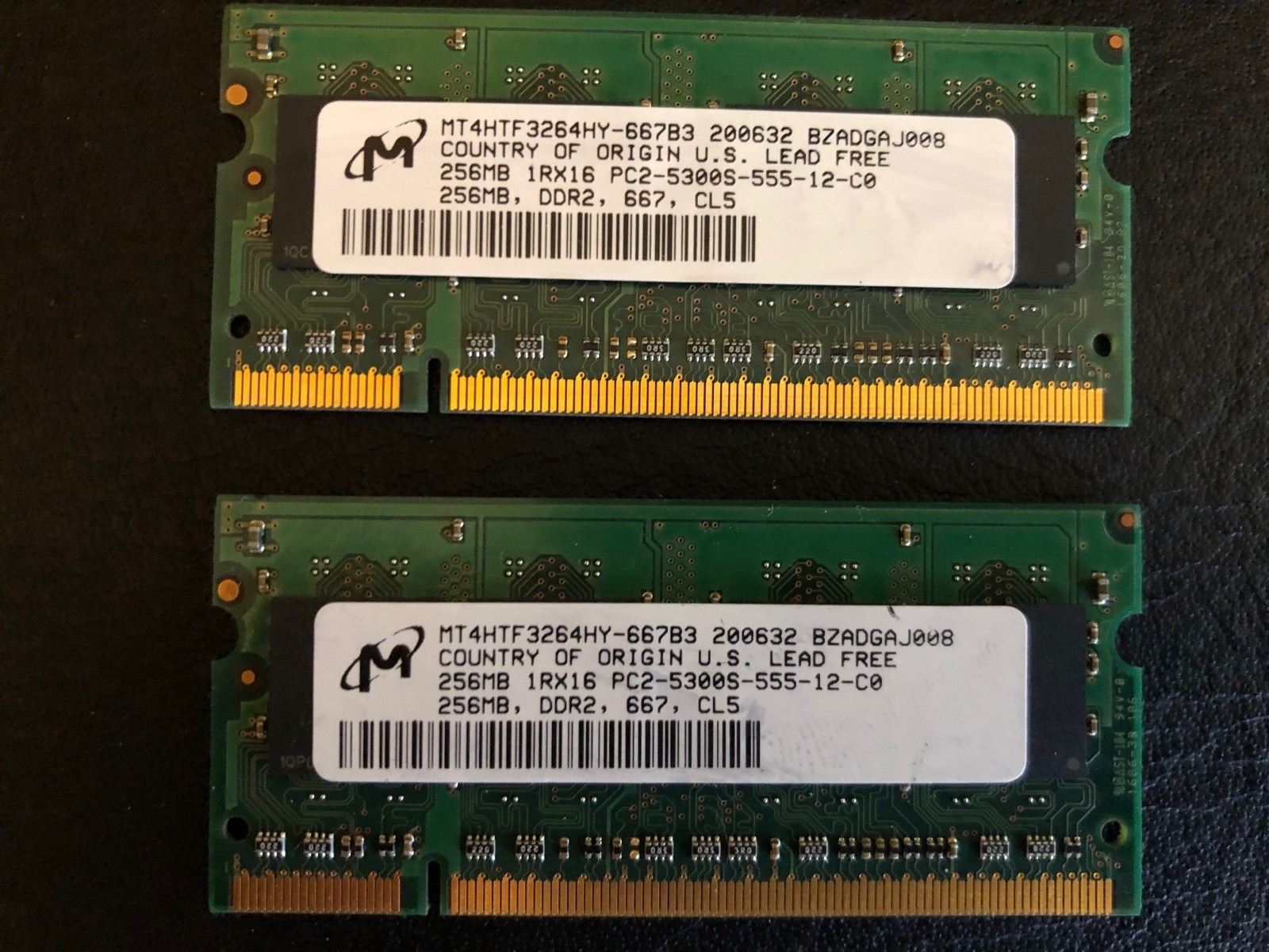 Micron RAM PC2 5300 256mb x 2 RAM / Memory