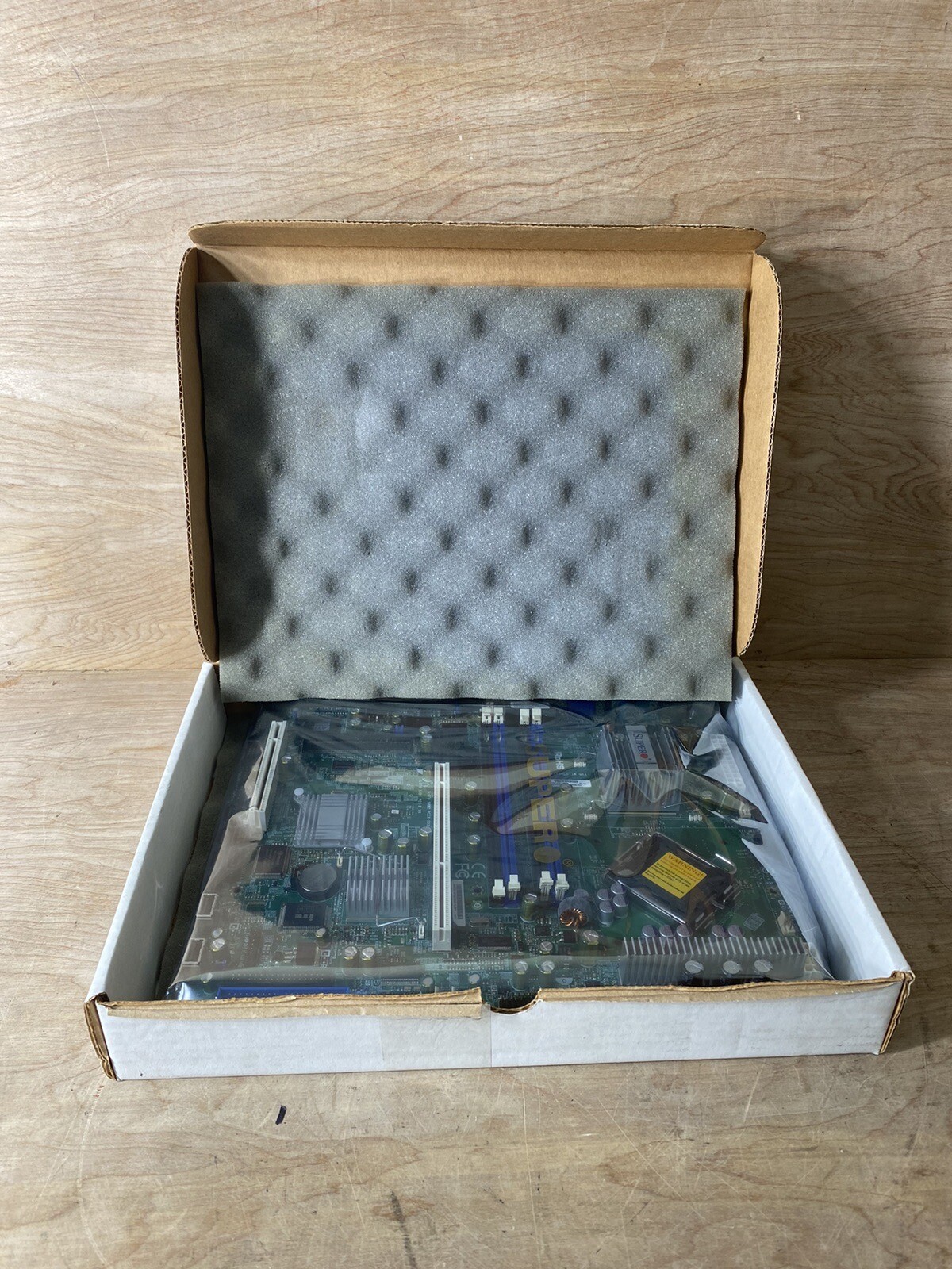 Super Micro Computer X7SBI REV:1.02 Motherboard