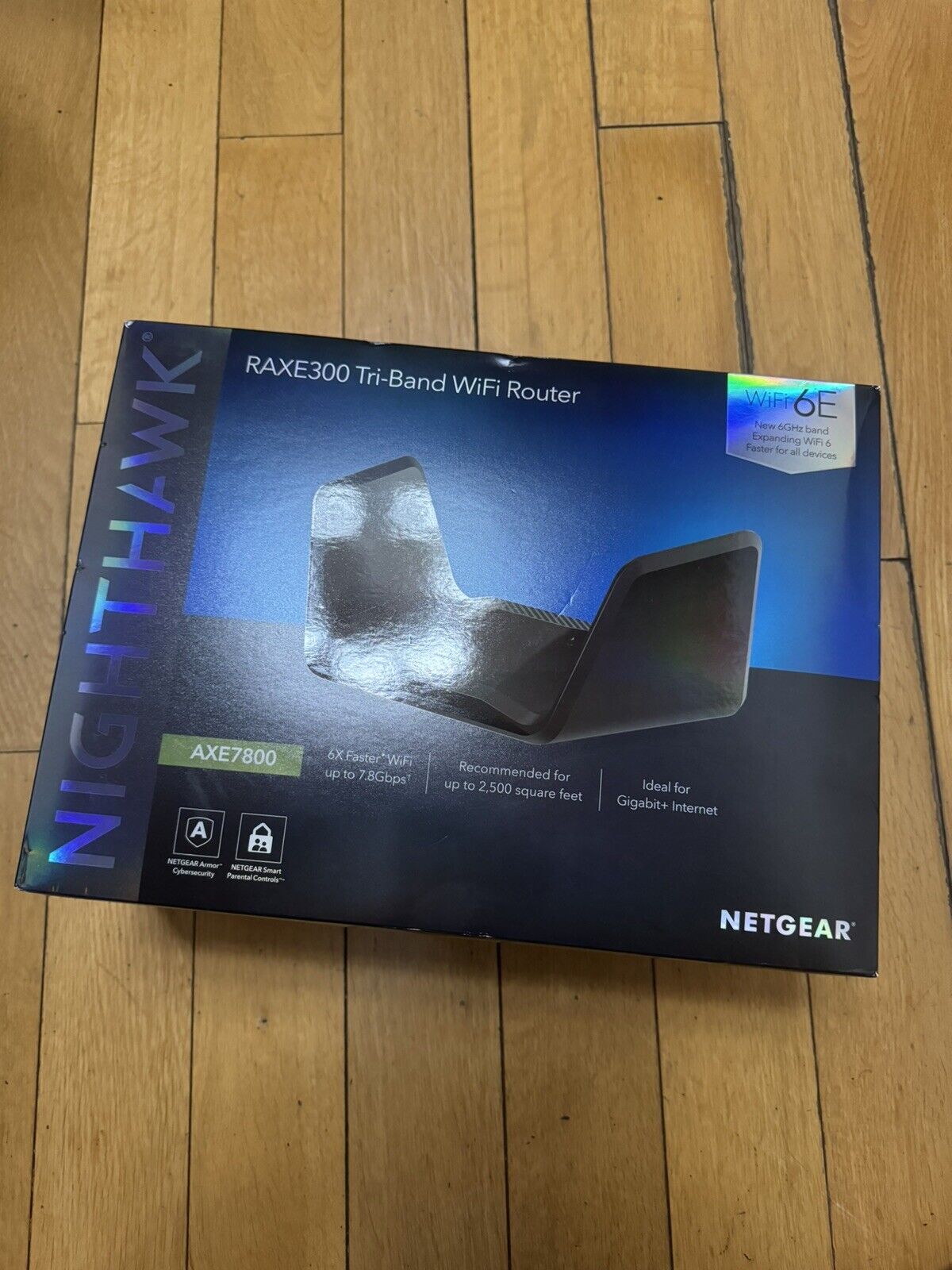 NETGEAR Nighthawk RAXE500 Tri-Band WiFi 6E Router
