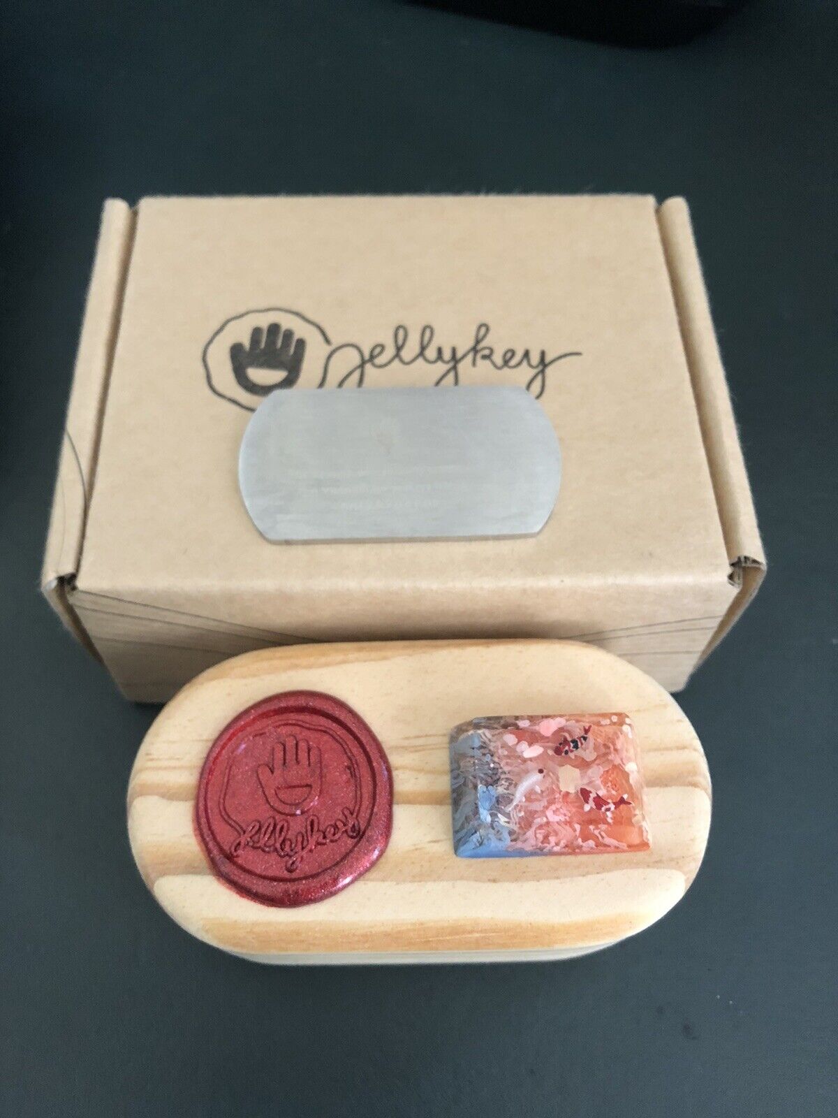Jelly Key Zen Pond III - 1.5u Cherry R3 - Goshiki Ruby - Koi Keycap