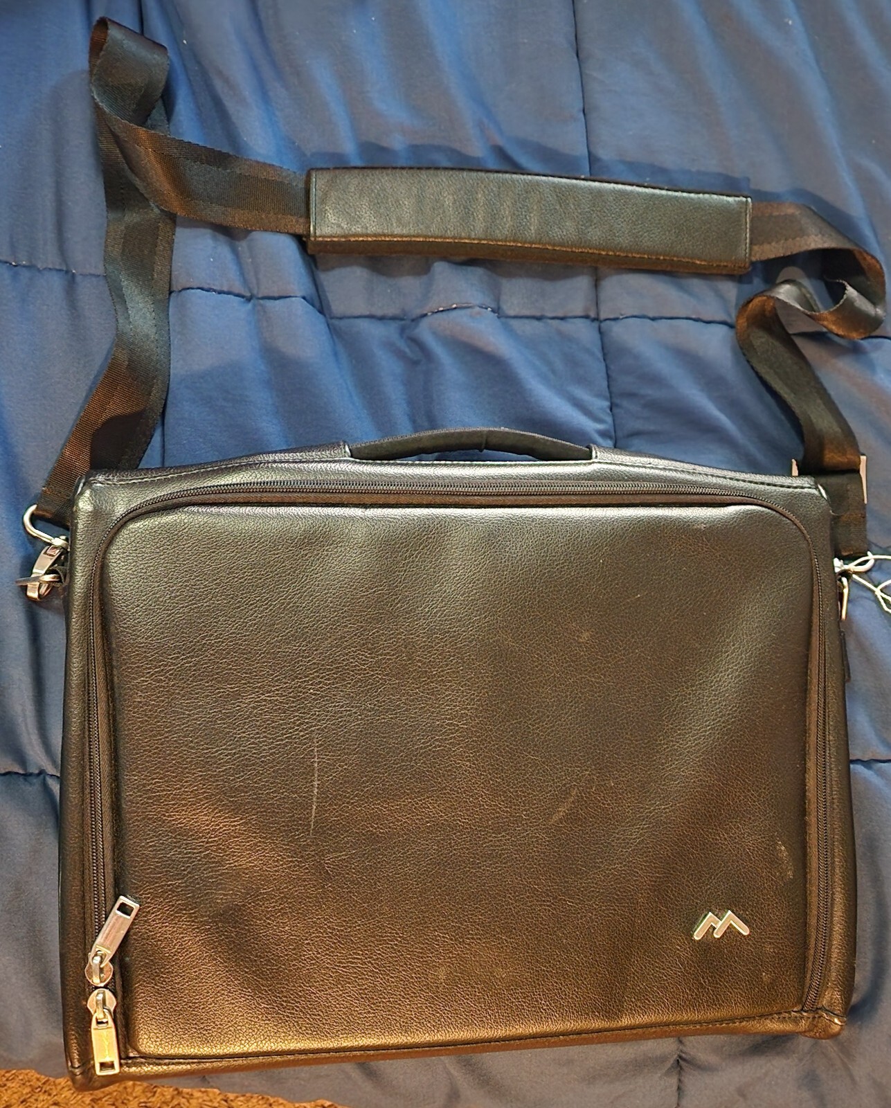 brenthaven Leather laptop bag