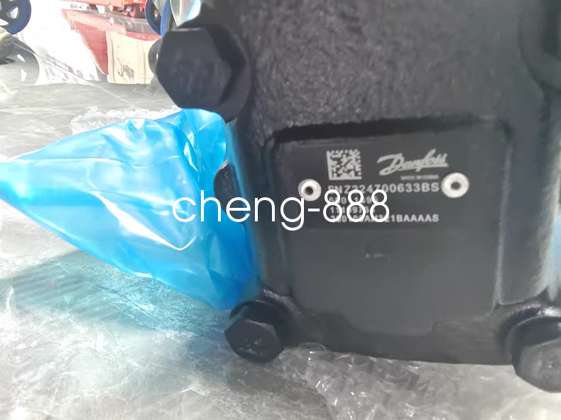 1PCS Danfoss hydraulic motor SNZ224700633BS new via FedEx or DHL