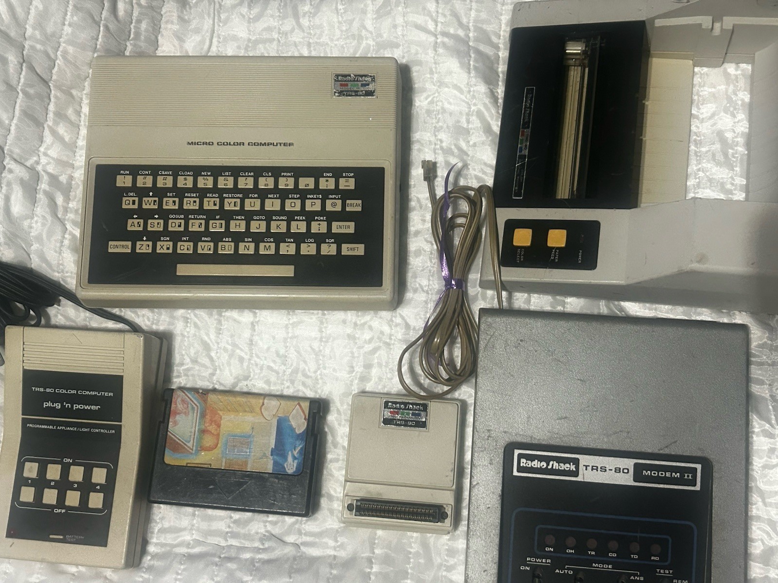 Radio Shack Micro Color Computer TRS 80 Model 26-3011    LOT Untested