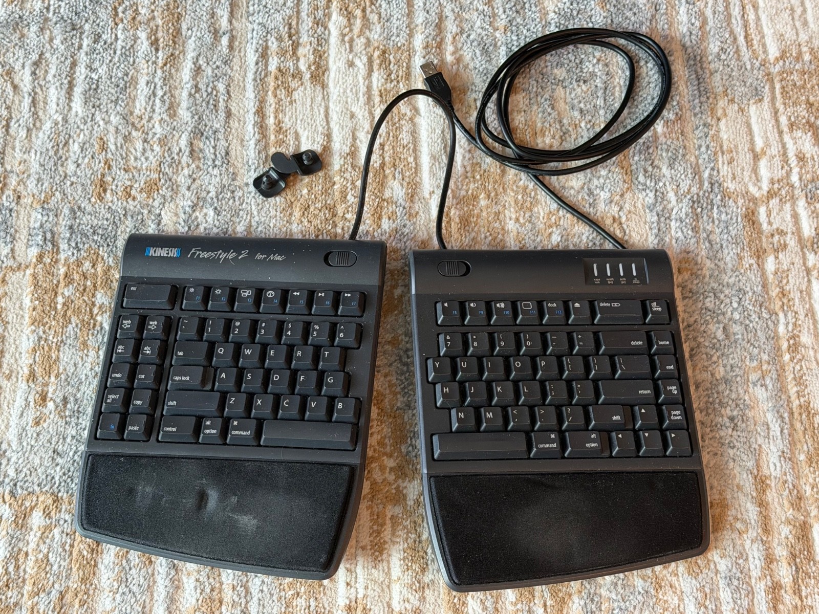 Kinesis Freestyle2 for Mac US Keyboard with VIP3 Lifters