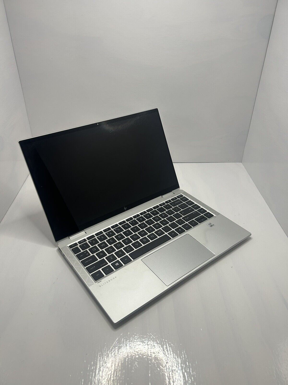 HP EliteBook x360 1040 G7 14\