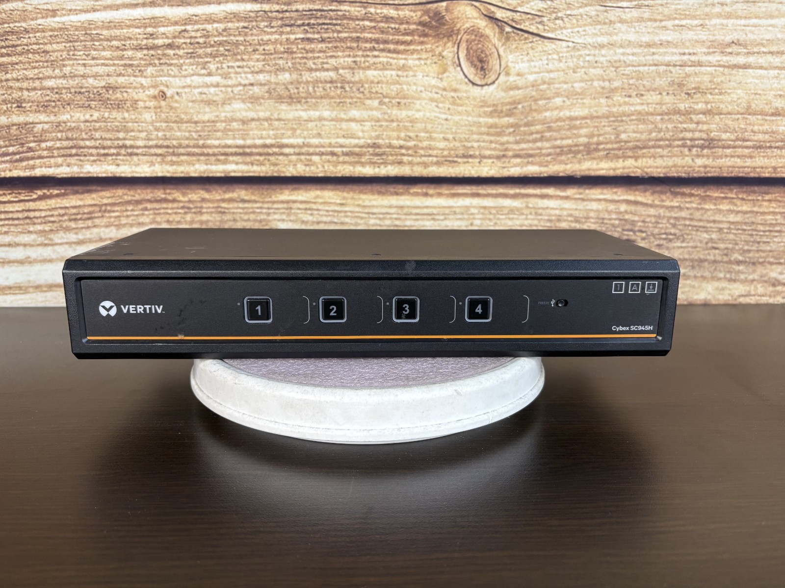 Vertiv CYBEX SC945H KVM Switch 4 Port Dual Display