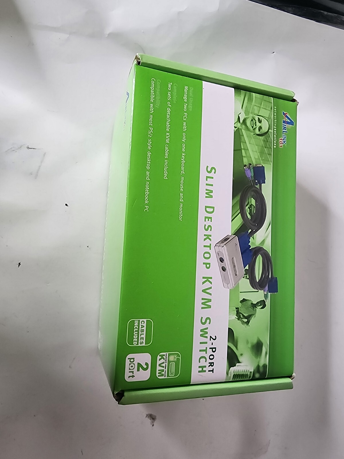 Airlink 101 Slim Desktop KVM Switch 2 port AKVM-S32