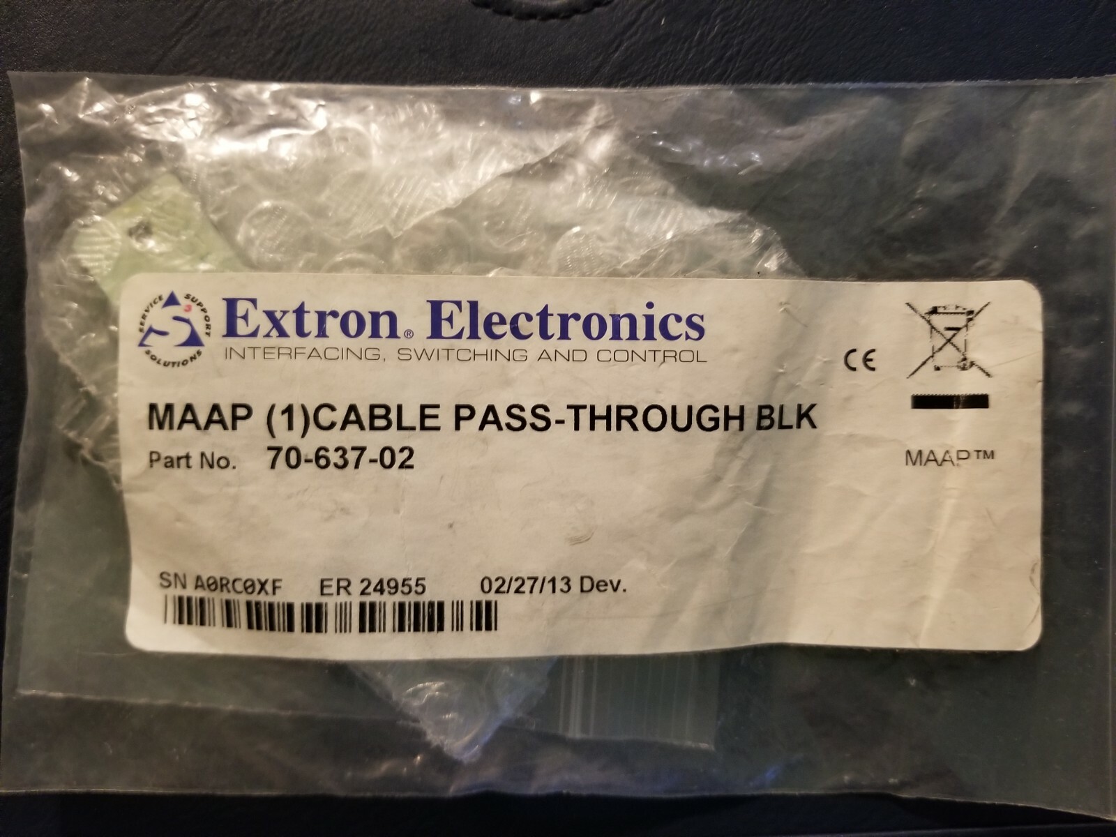 EXTRON #70-637-02 MAAP Cable Cubby Pass-Through Mounting Plate, Black - NEW