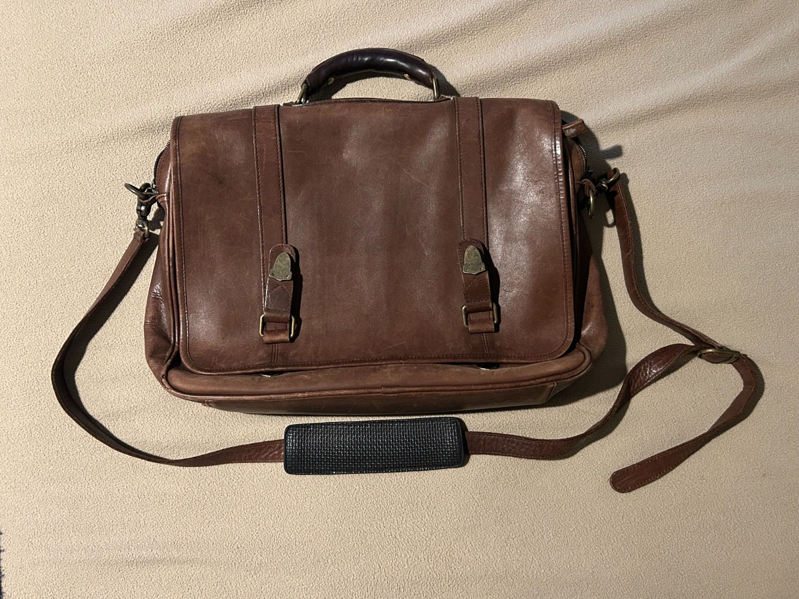 Eddie Bauer brown leather laptop computer bag