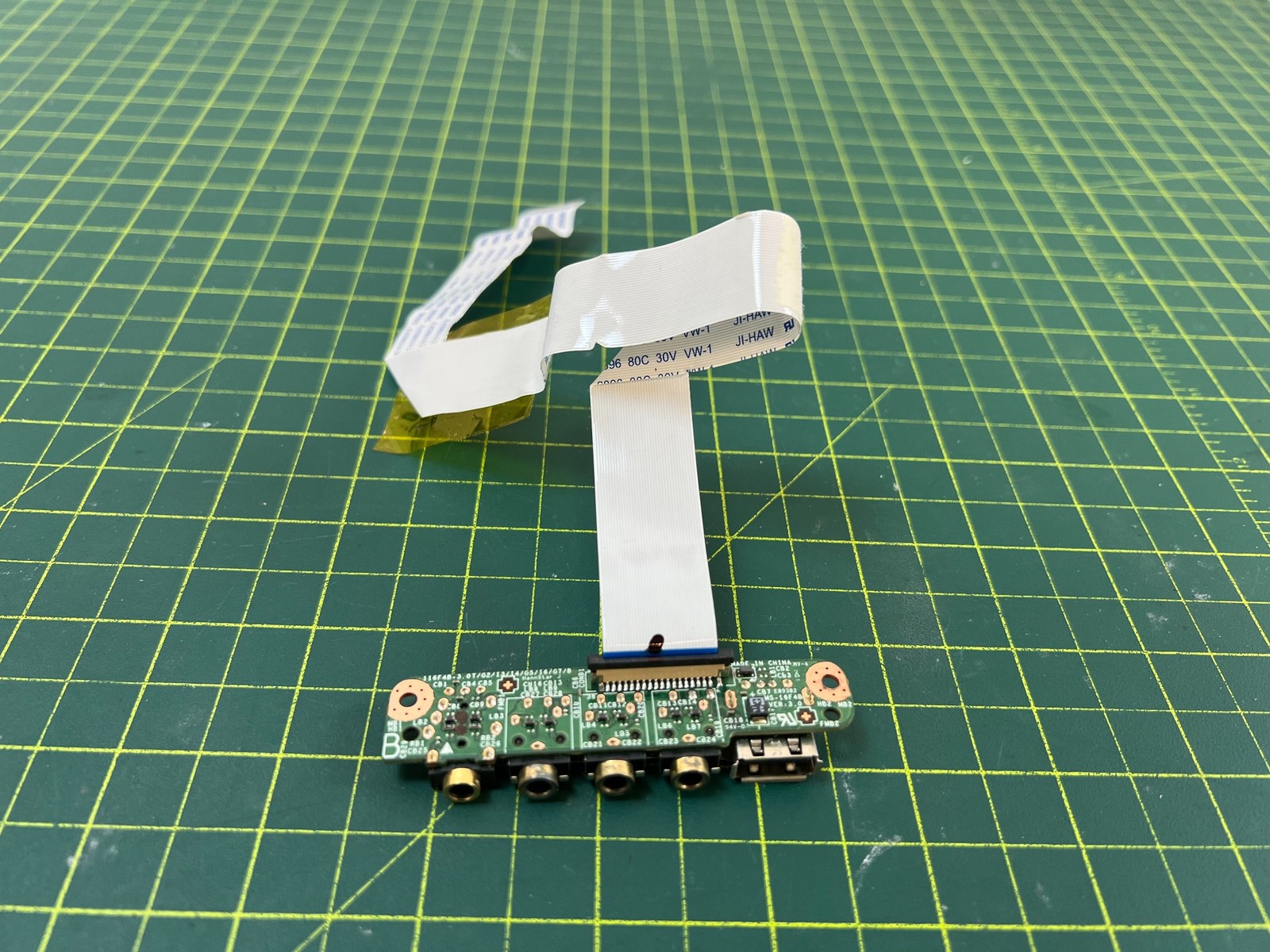 Genuine MSI GT60 2OC Series 15.6" Audio Jack USB Port Board W/ Cable MS-16F4B
