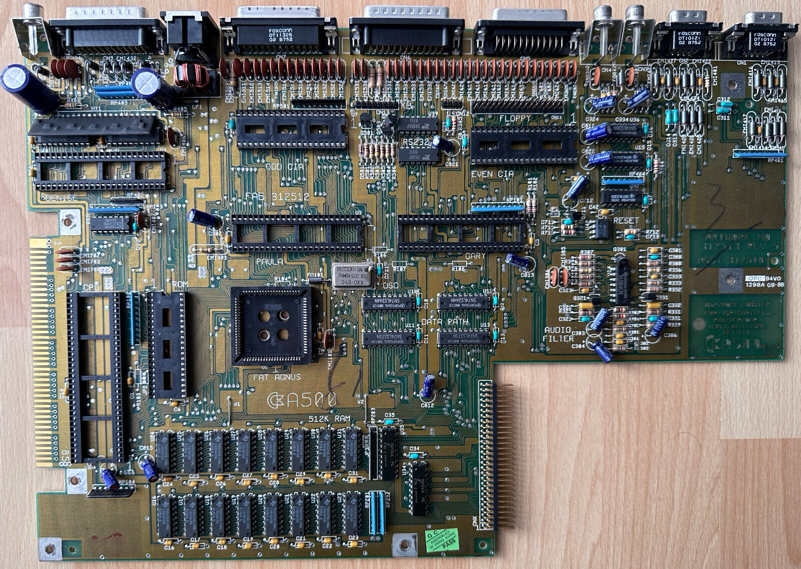 AMIGA 500 Motherboard: Rev 5 - Motherboard Without Chip ´S #13 24