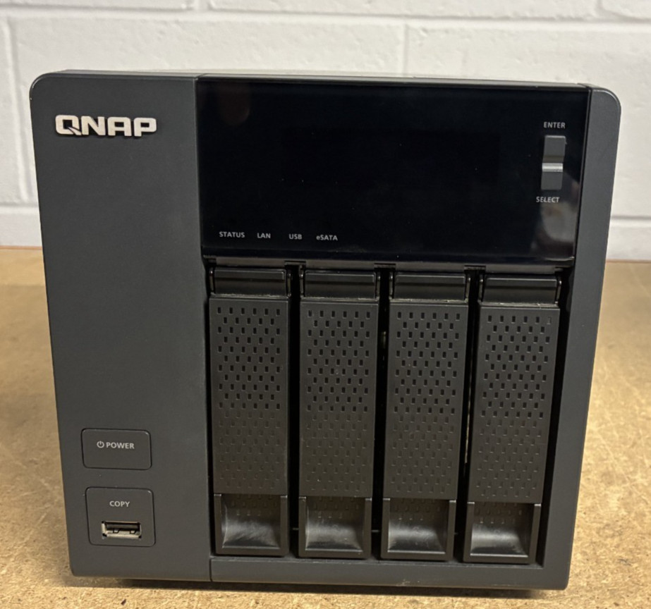 TS-421 QNAP 4 Bay NAS 1GB Memory Fully Tested NO PSU NO HDD