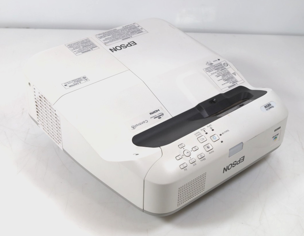 Epson Powerlite 685W WideScreen LCD Projector 3445 Lamp Hours