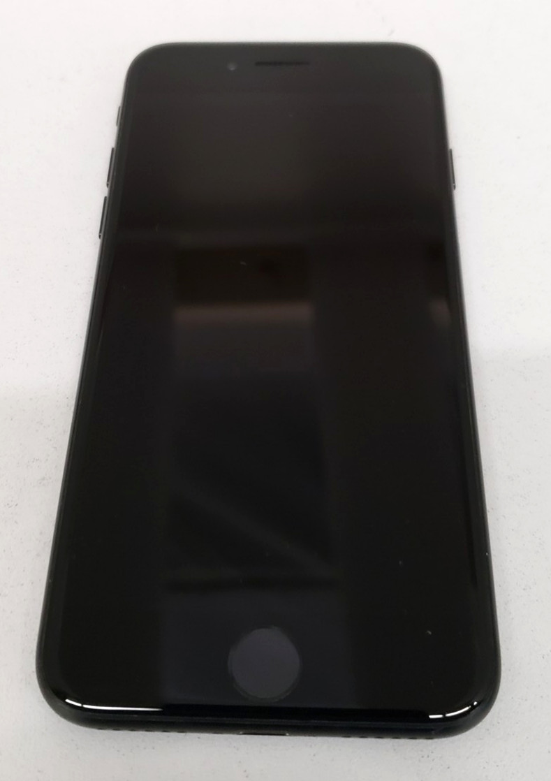Apple Iphone 7 Model: MNAJ2LL/A 128GB Capacity Battery Health 87% Tested