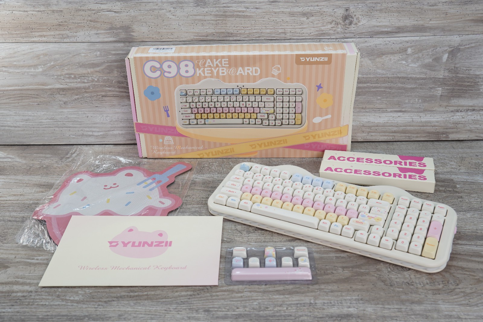 YUNZII C98 Cake Meow Wireless Mechanical Keyboard - Beige w/ Candy Switches