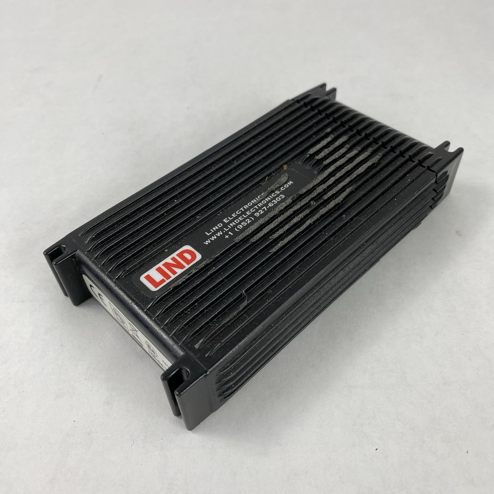 LIND Model # DE2045-3274 FC 20V 4.5A Automobile Adapter No Cables
