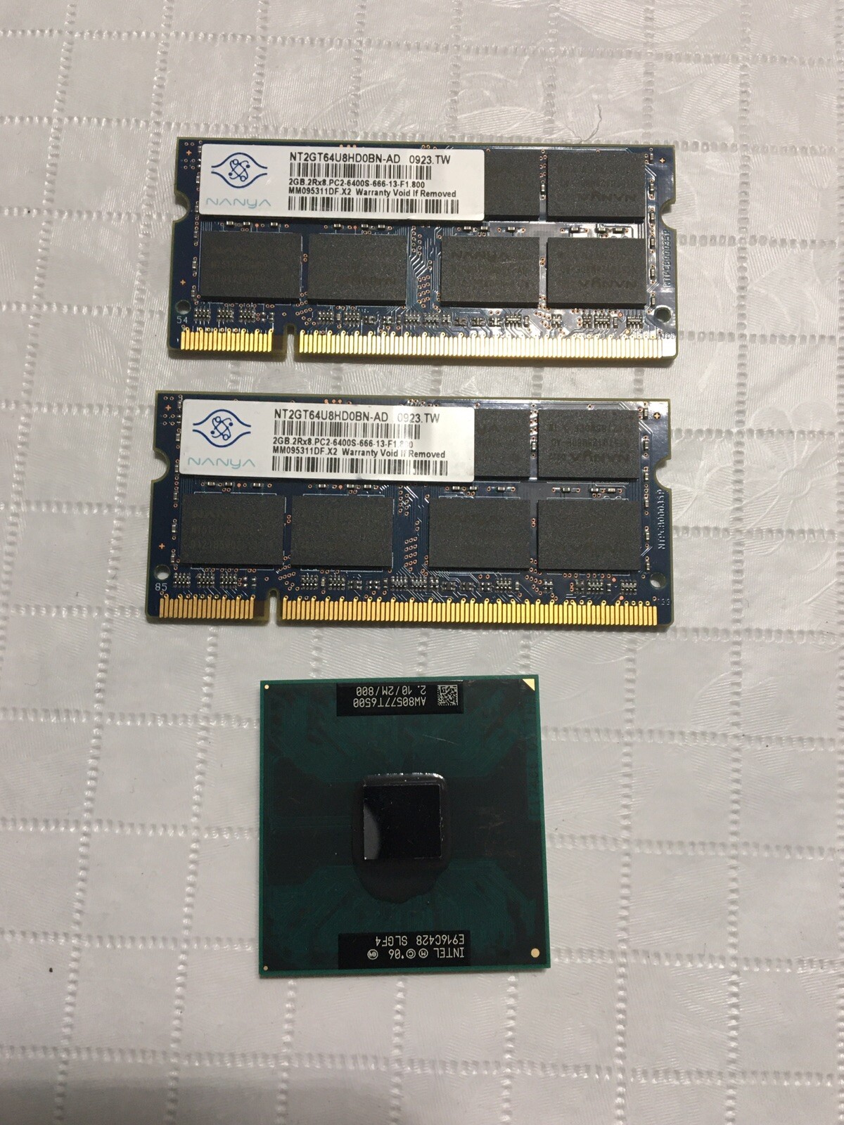 Intell Core 2 duo T6500 2.10 GHz & 2 Nanya 2GB  2Rx8 PC2-6400S