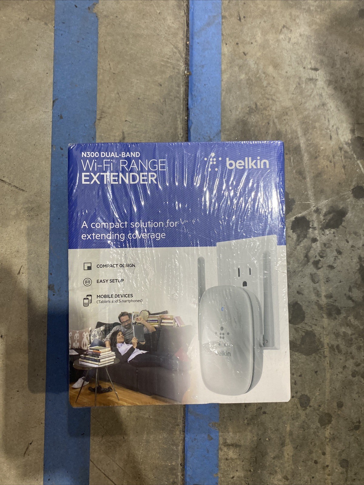 New Belkin N300 Dual Band Wi-Fi Range Extender 722868878316 Sealed 2012