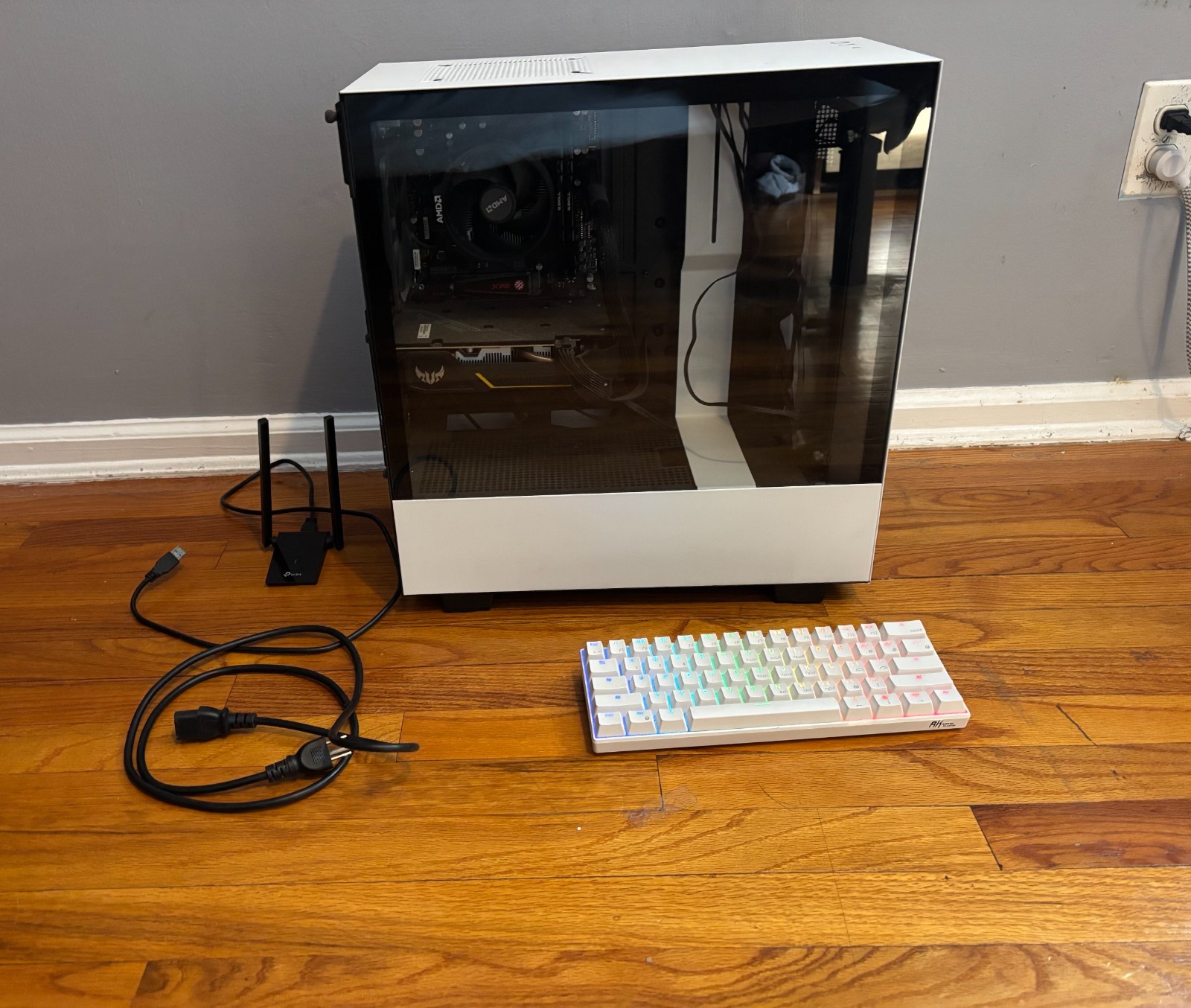 Starter PC Looking to sell for $400. Originally Purchased for $715