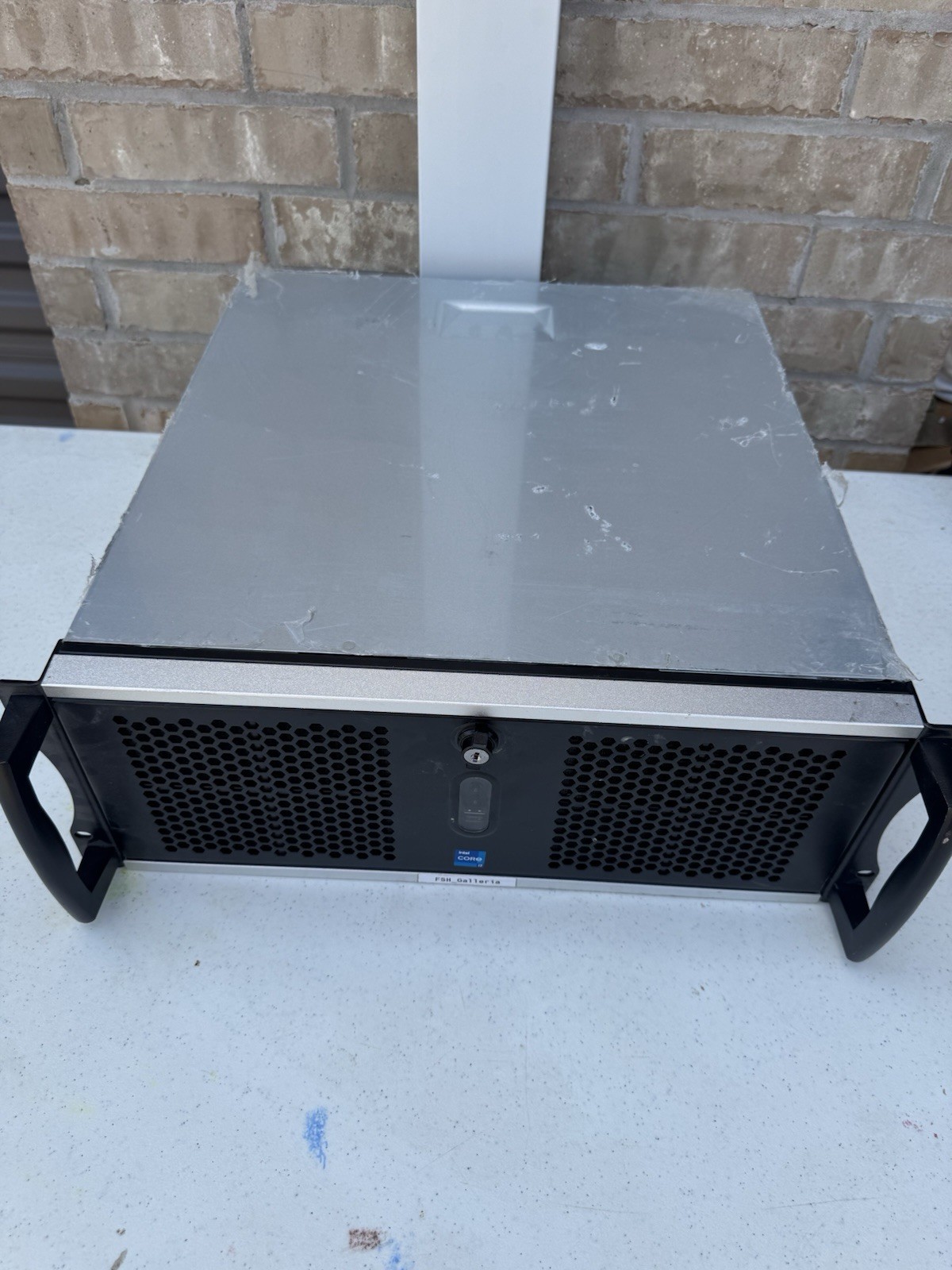 CHENBRO RM42300-F1 Rackmount Server Case W/ 3 Fans Etc (see Photos)