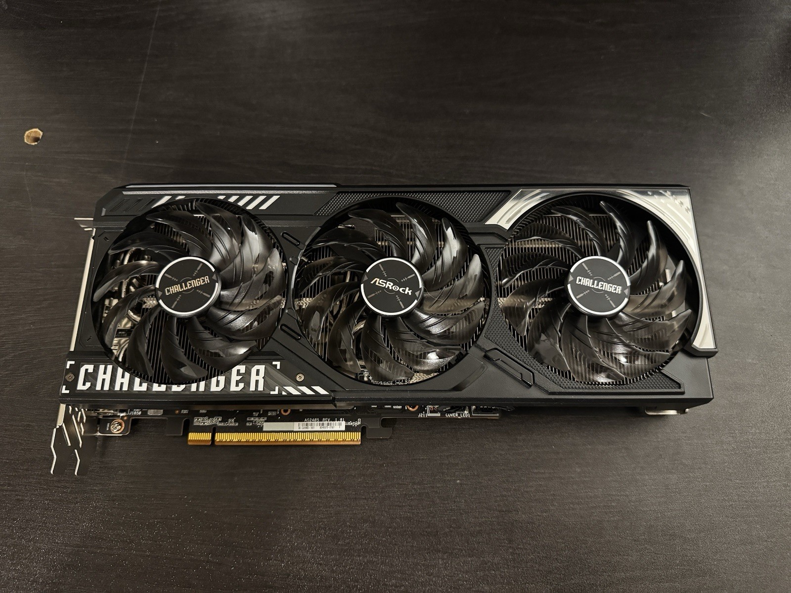 ASRock Challenger Radeon RX 9070 16GB GDDR6 PCI Express 5.0 x16 ATX Graphics Car