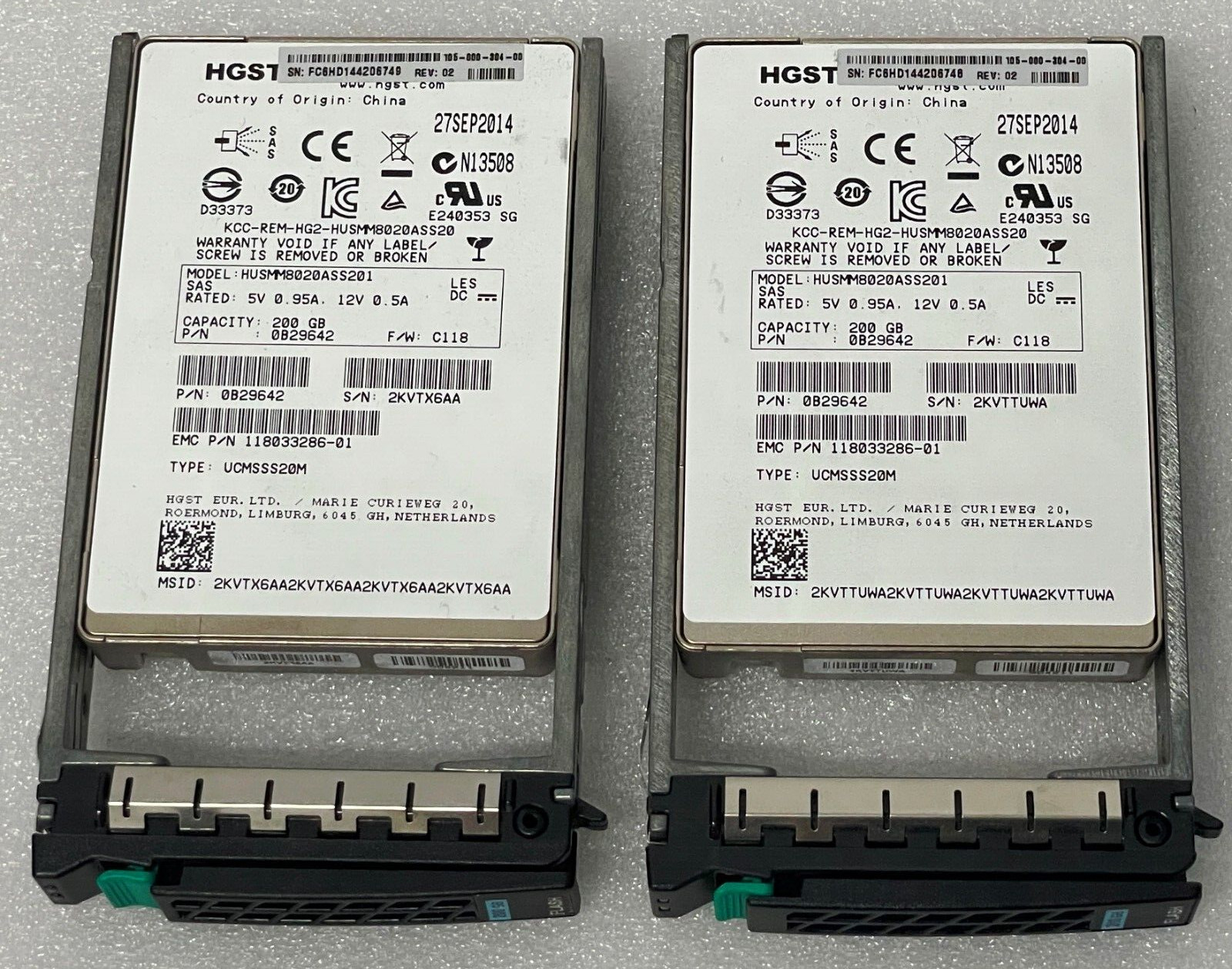 LOT OF 2 - Hitachi HGST 200GB HUSMM8020ASS201 0B29642 SAS 2.5" SSD 118033286-01
