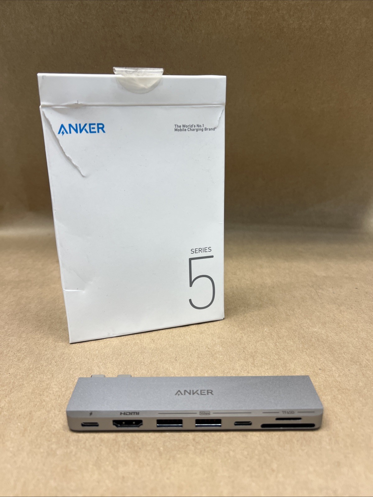 Anker 547 USB-C Hub Adapter for 4K HDMI and MacBook 7-in-2 Port