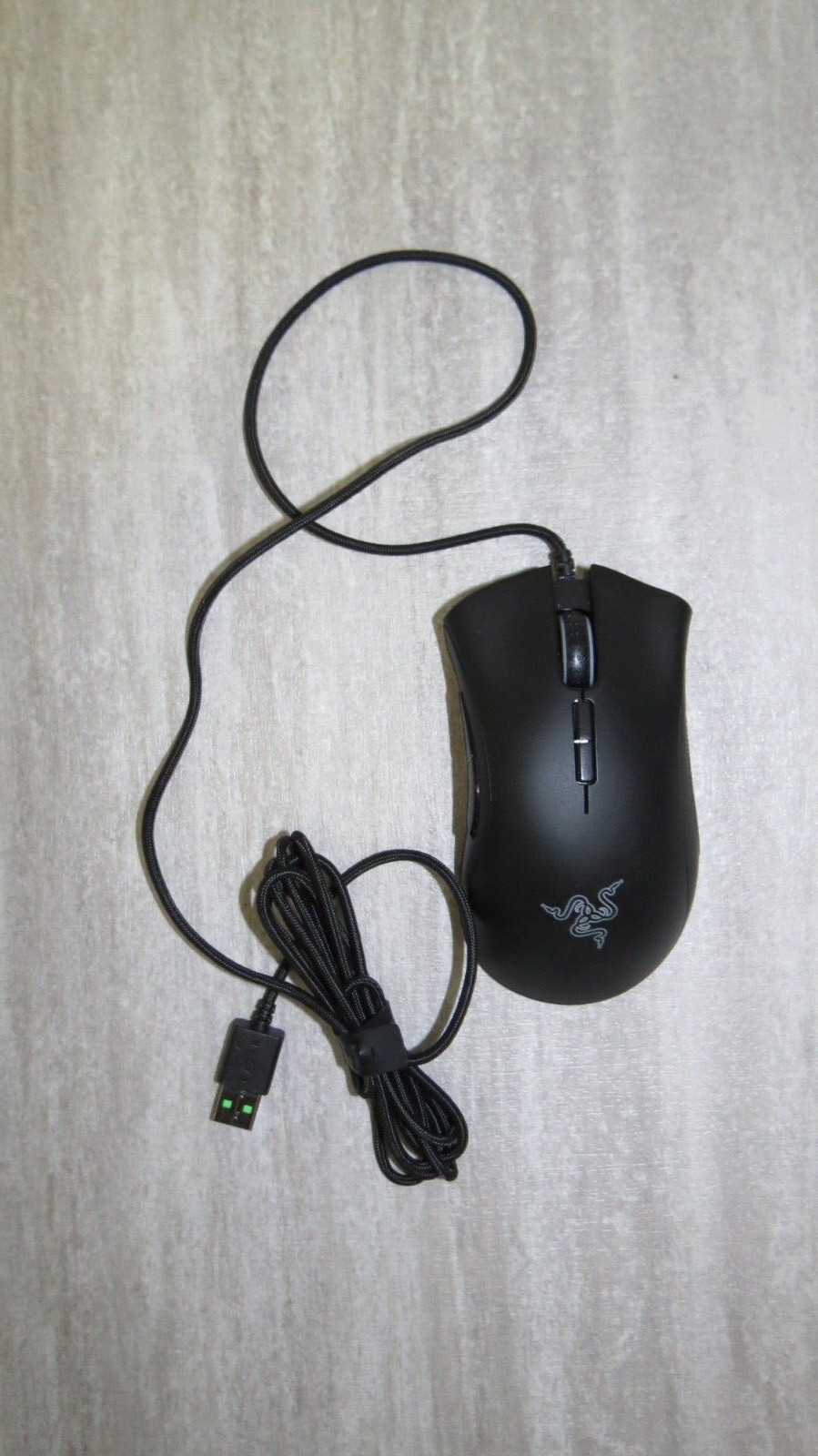 EUC Razer DeathAdder Elite Wired Right Handed Optical Gaming Mouse Matte Black