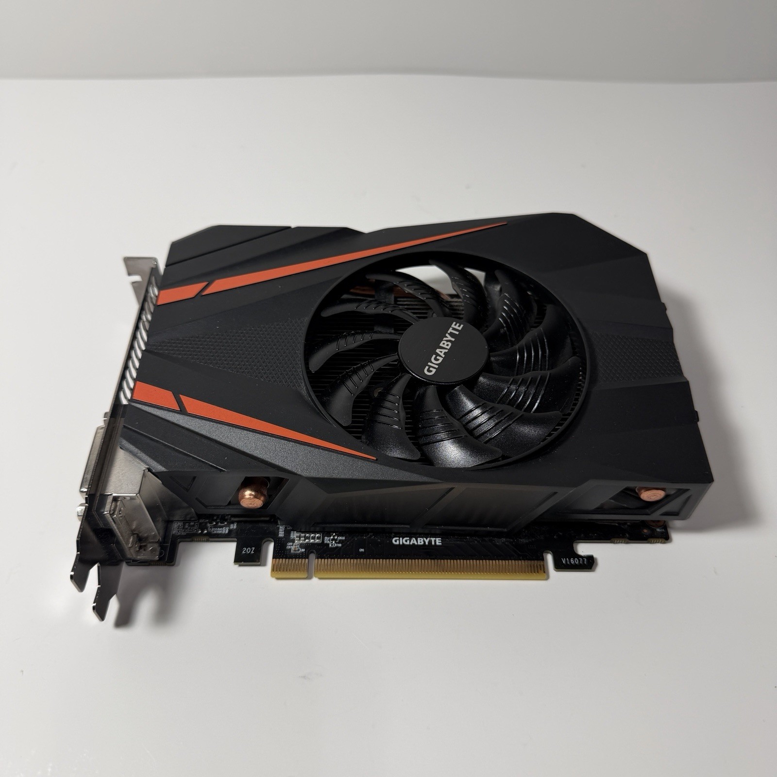 Gigabyte GeForce GTX 1060 6GB GDDR5 PCIe 3.0 x16 Graphics Card - Tested & Works