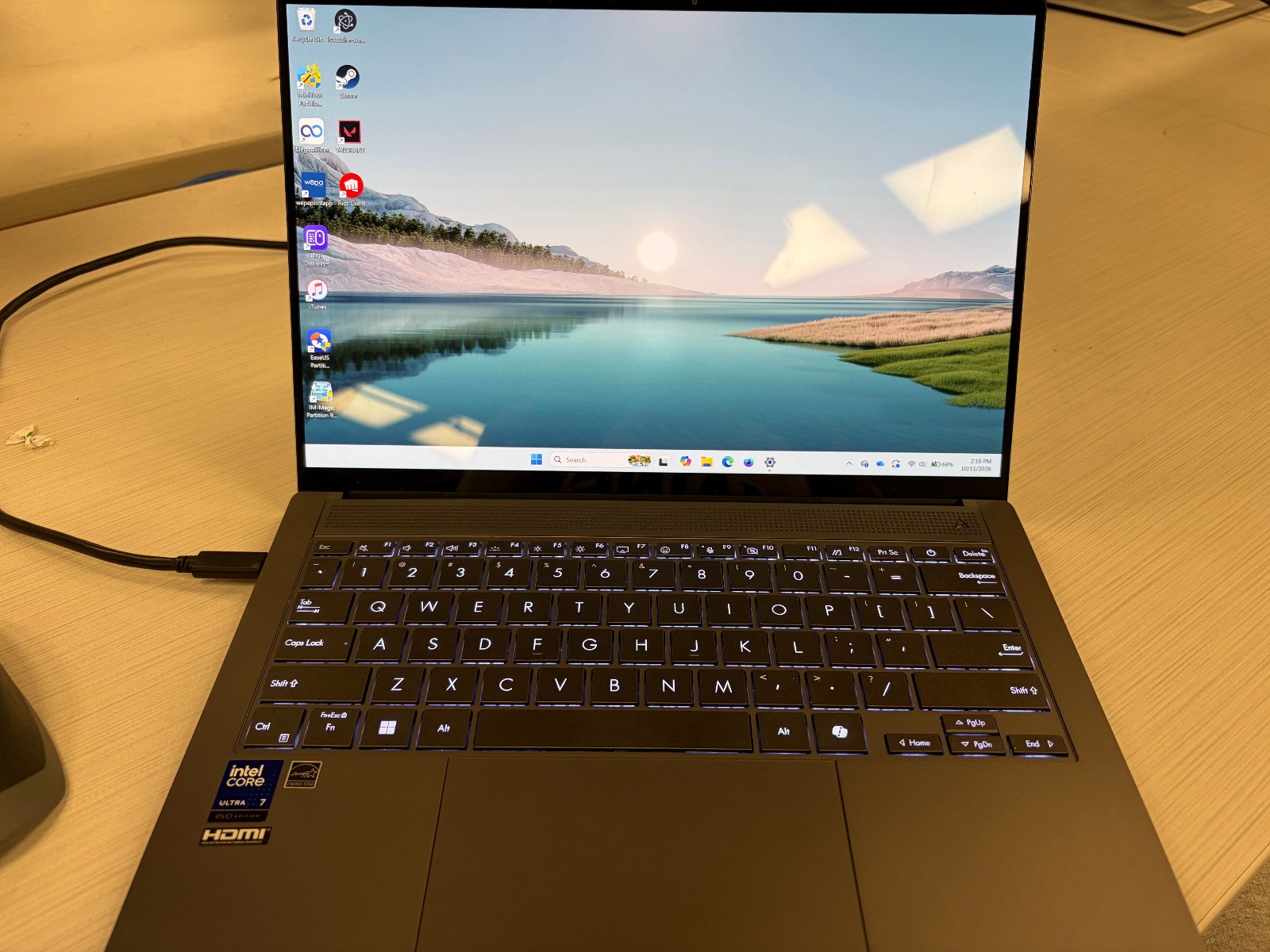 Asus Zenbook S 14 UX5406SA 14" Intel Core Ultra 7 258V 2.2GHz 32GB RAM 1TB SSD