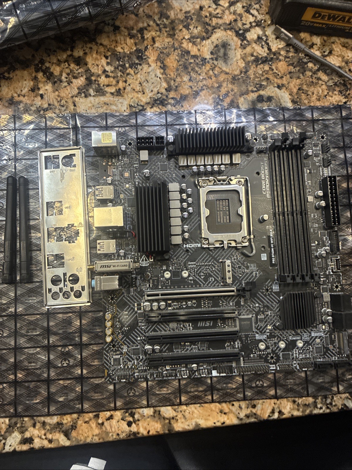 MSI PRO B760M-VC WIFI BULK Motherboard DDR5 Socket LGA1700 + io Shield Antennas