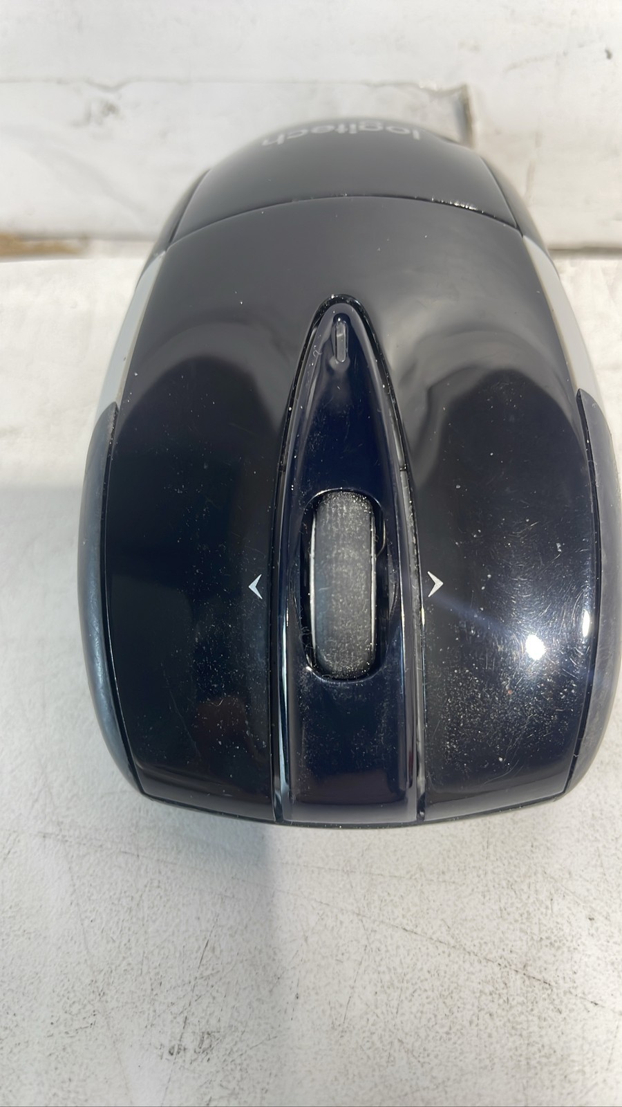 Logitech M525 Wireless Optical Black Gray Scroll Wheel Mouse